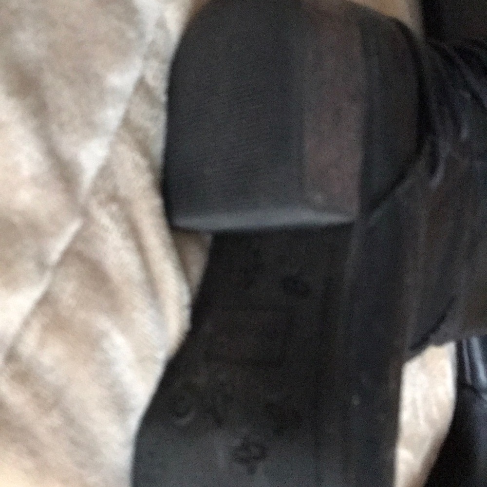 Boots - Picture 3 of 3